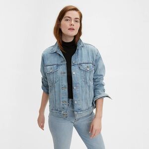 Aritzia Levi’s EX BOYFRIEND TRUCKER denim jacket Sz S